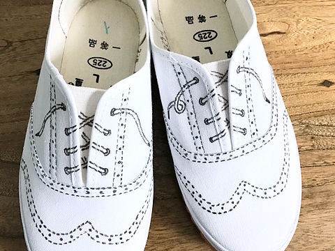 棉花手作-画一双有性格的白球鞋