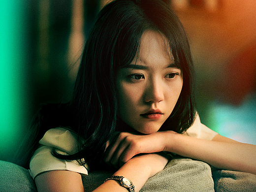 微短剧《女人不累》海报