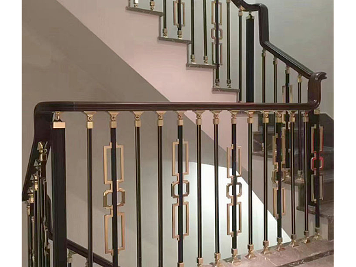 别墅铝艺护栏-双层踏板雕刻直供时尚家装装饰