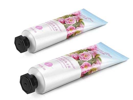 化妆品摄影修图（个人主页-ZMTM1NzA2NTY=） - 修图/后期 - 站酷设计师路路同学原创素材 - 站酷ZCOOL