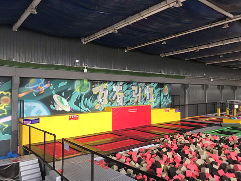 蹦床館彩繪涂鴉環(huán)境提升（個人主頁-ZNTE4MTg1MTY=） - 繪畫 - 站酷設(shè)計師不桔小節(jié)原創(chuàng)素材 - 站酷ZCOOL