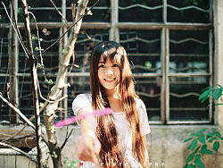 晴天（个人主页-ZMjAwOTEwMA==） - 人像摄影 - 站酷设计师咕咕青蛙原创素材 - 站酷ZCOOL