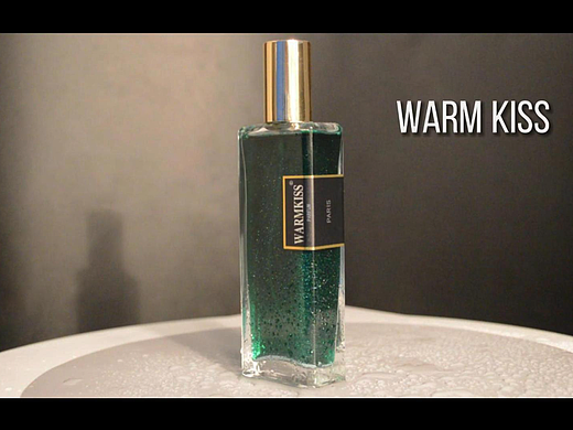 WARM KISS 香水