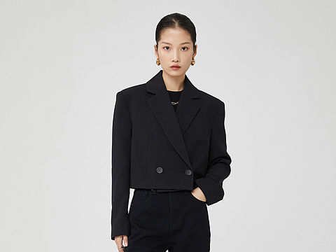 品牌服装搭配摄影