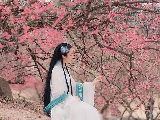 春意      