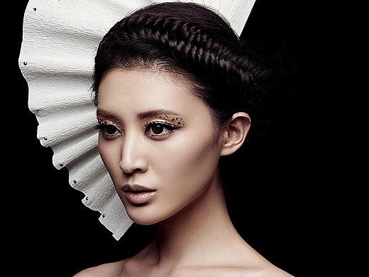 时尚杂志 美容片