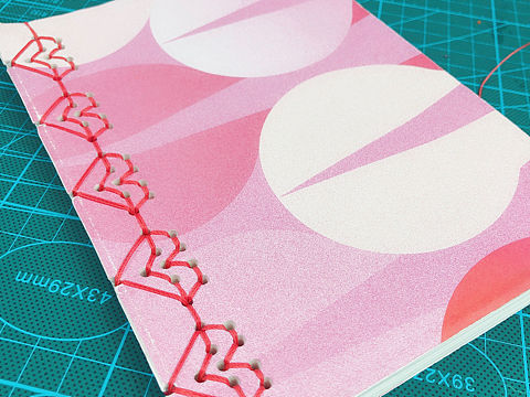 心动的信号💓💓💓（个人主页-ZMzUxNzQwNzI=） - 书籍/画册 - 站酷设计师慢慢慢的漫原创素材 - 站酷ZCOOL