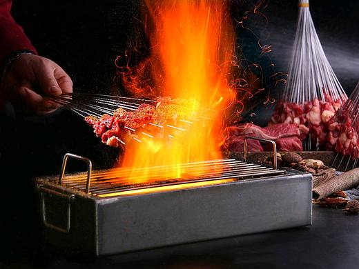 拍摄一波烤串、直接烤欧