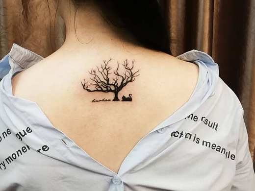 清新图腾英文纹身