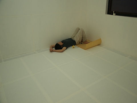 纸装潢 纸地板施工