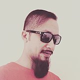 我是李小吉的头像