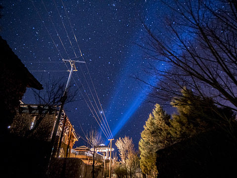 云南丽江玉湖村的星空