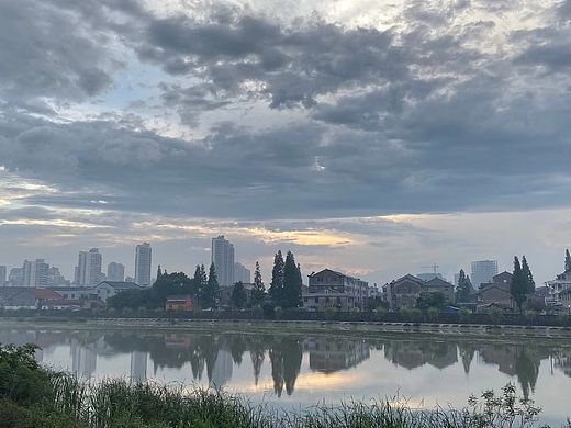 校园多色调(๑• . •๑)