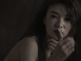 你必须只有内心丰富.