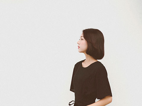 无                   题