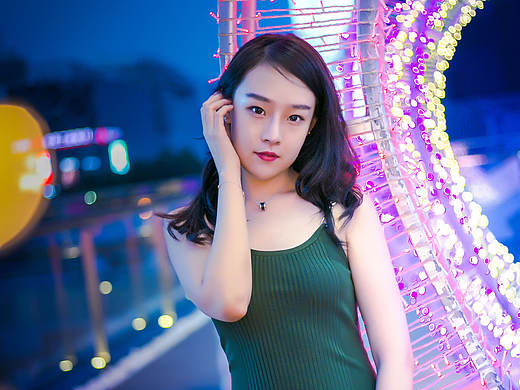 想跟你去屋顶坐坐