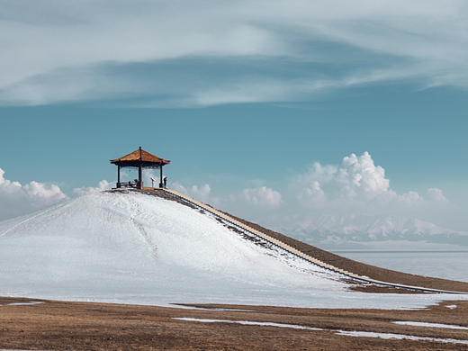 纯净的赛里木湖