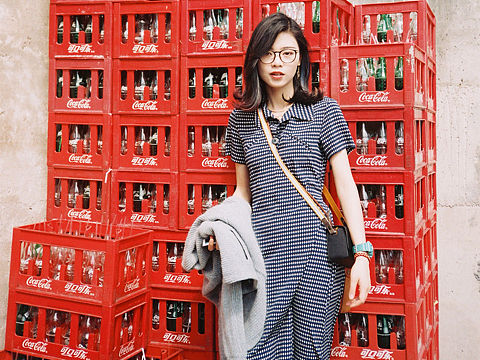 无                   题