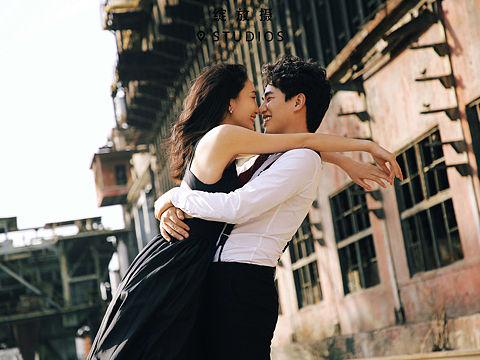 工业风婚纱照 | 你是我的城中海