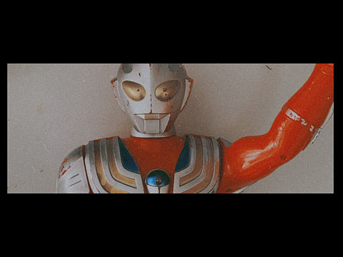 他心爱的玩具[z大笑]