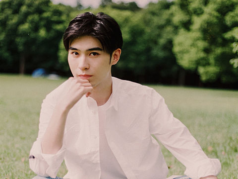 胶片少年（个人主页-ZNDc1MTMwMjA=） - 人像摄影 - 站酷设计师一场梨花雨凉原创素材 - 站酷ZCOOL