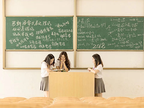 毕业季（个人主页-ZMzQ2ODk3NjQ=） - 人像摄影 - 站酷设计师Cherry_Cat原创素材 - 站酷ZCOOL