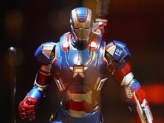 影院兵人模型随拍