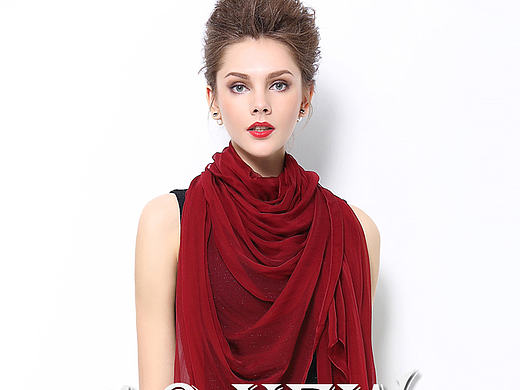 女生圍巾（個(gè)人主頁(yè)-ZMTcyNTYxNDQ=） - 宣傳物料 - 站酷設(shè)計(jì)師掙錢(qián)養(yǎng)菜菜原創(chuàng)素材 - 站酷ZCOOL