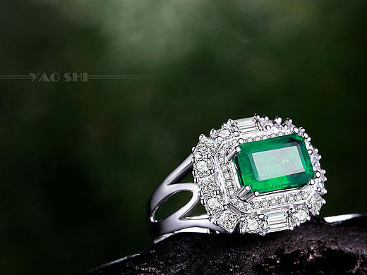祖母绿戒指场景拍摄