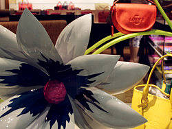 LOEWE×冰淇淋色