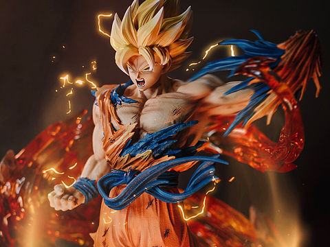 超级赛亚人悟空雕像摄影