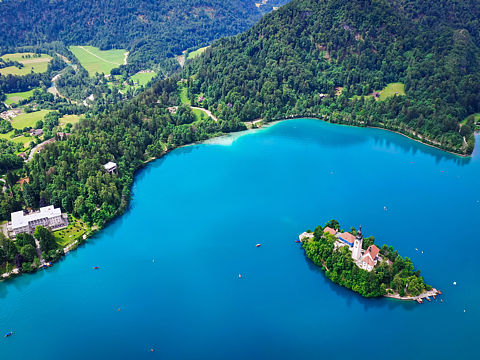 布萊德湖黃昏航拍（個人主頁-ZNDI3ODUyNDg=） - 風光攝影 - 站酷設計師西藏胡楊原創(chuàng)素材 - 站酷ZCOOL