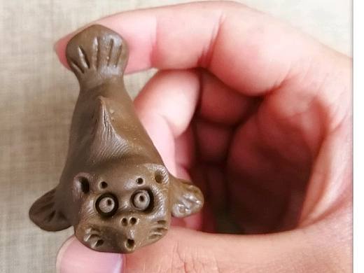 塑新斋潘纪坤粘土软陶泥猴系列文房笔山摆件