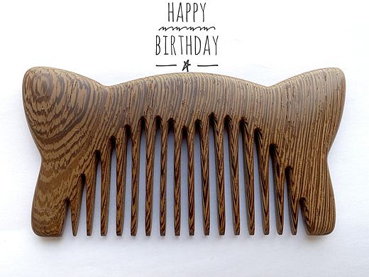 【致敬手作】鸡翅木猫耳梳（个人主页-ZMTgzOTIyNjQ=） - 首饰设计 - 站酷设计师老李在缅甸原创素材 - 站酷ZCOOL