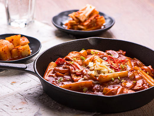 韩国年糕（个人主页-ZMTc0MTIxNzI=） - 产品摄影 - 站酷设计师鼎视浩阳原创素材 - 站酷ZCOOL