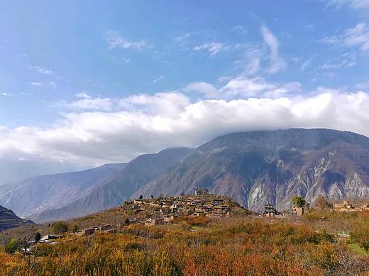 阿坝羌族萝卜寨