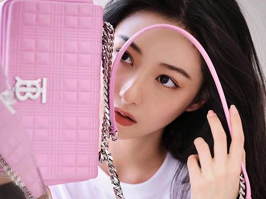 胡连馨*Burberry 2022 七夕限定系列#修图