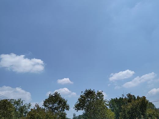 蓝色天空