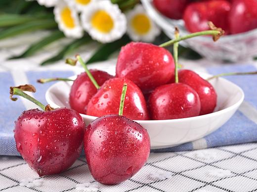 红灯樱桃水果，新鲜烟台大樱桃