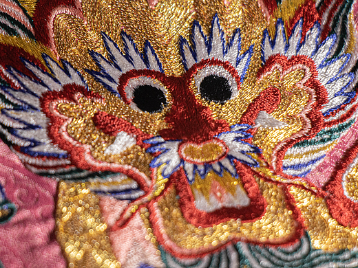 汉服设计成品-粉色暗花缎云蟒裙