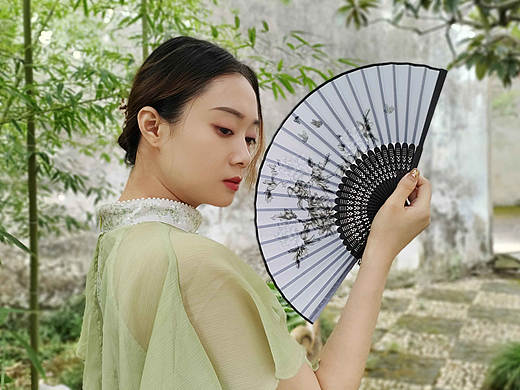 摄影--苏州拙政园拍摄（个人主页-ZNjE3ODU3NzY=） - 人像摄影 - 站酷设计师liufaqun原创素材 - 站酷ZCOOL