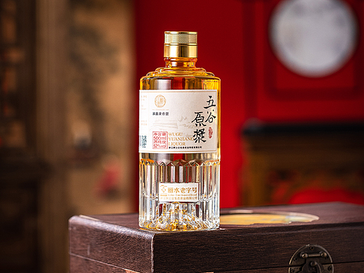 白酒（個人主頁-ZNjcwNDQ1Mjg=） - 產(chǎn)品攝影 - 站酷設計師鐵鍋燉大鵝1原創(chuàng)素材 - 站酷ZCOOL