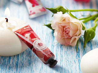 玫莉蔻产品合成海报第一弹