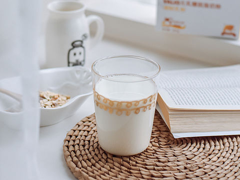 牛奶