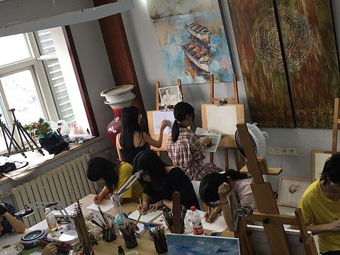 武汉美术培训 武汉画室 零基础学画画
