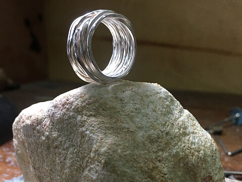 MINJUN ，米線戒指（個(gè)人主頁(yè)-ZMzIzMzQ4MTI=） - 首飾設(shè)計(jì) - 站酷設(shè)計(jì)師MINJUN珠寶設(shè)計(jì)原創(chuàng)素材 - 站酷ZCOOL