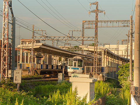 驶向新宿的电车（个人主页-ZNDQ2NTUyNTI=） - 风光摄影 - 站酷设计师Stevon_SeyMour原创素材 - 站酷ZCOOL