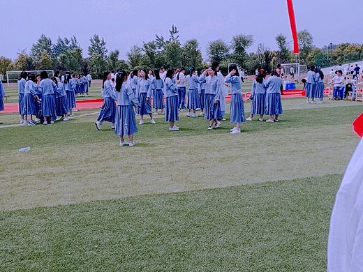 #校园风光#校园操场#（个人主页-ZNDgwOTcwNjA=） - 风光摄影 - 站酷设计师Z48376206原创素材 - 站酷ZCOOL