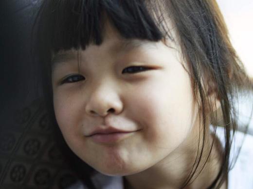 《孩子的脸》——人像摄影