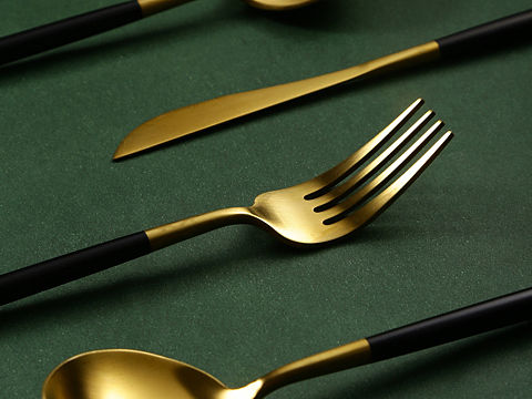 葡萄牙餐具（个人主页-ZMzYzMTA5NjA=） - 产品摄影 - 站酷设计师安南向北原创素材 - 站酷ZCOOL